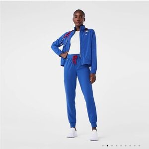 NWT 3 Piece Figs XXS Petite Scrub Set